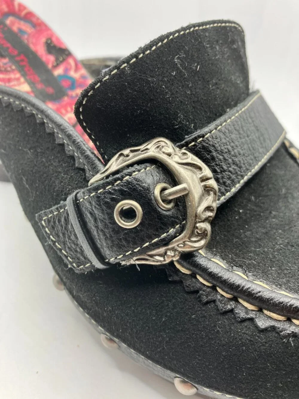 BareTraps Studded Platform Clogs Black Suede Size 8.5 heel 3.5-in Like New